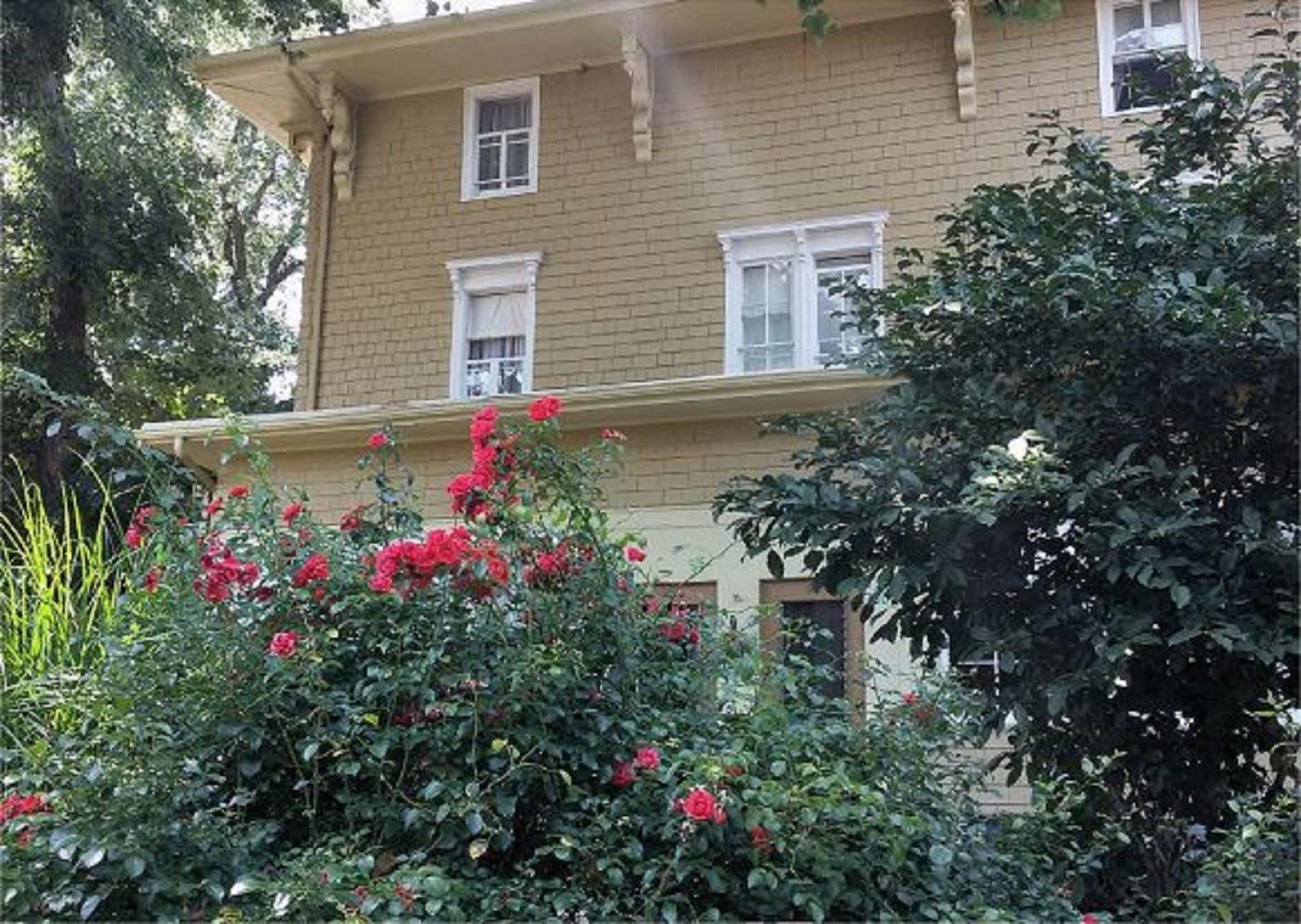 Victorian Bed & Breakfast Of Staten Island New York Exterior photo